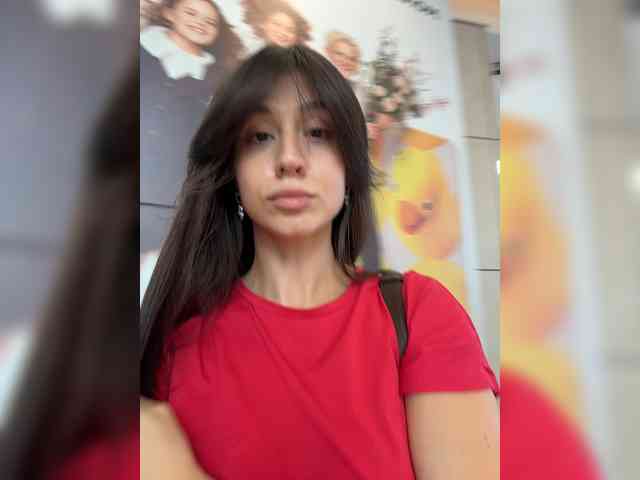 _Meggi_ webcam