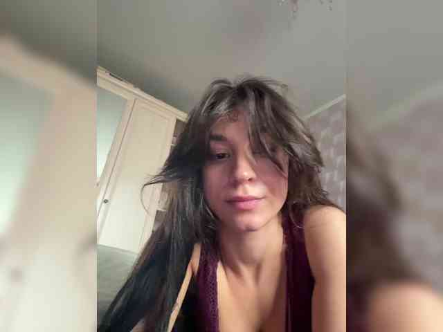 _Meggi_ webcam