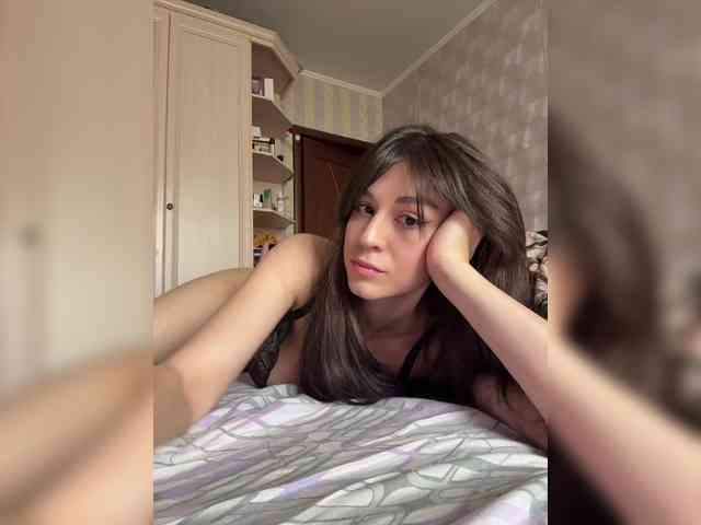 _Meggi_ webcam