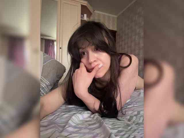 _Meggi_ webcam
