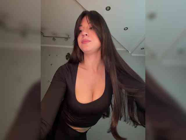 _Meggi_ webcam