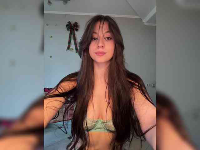 _Meggi_ webcam