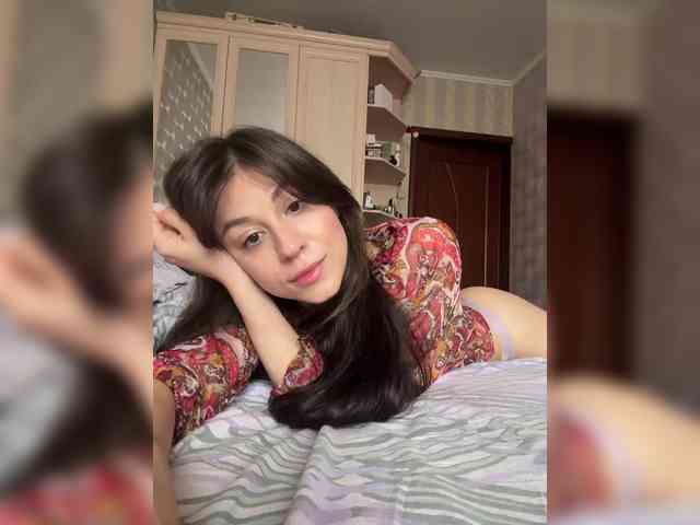 _Meggi_ webcam