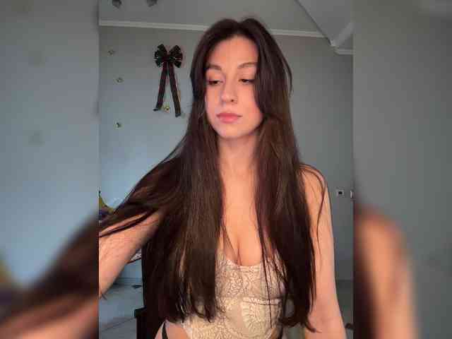 _Meggi_ webcam
