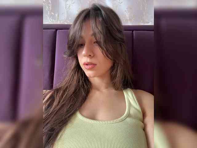 _Meggi_ webcam