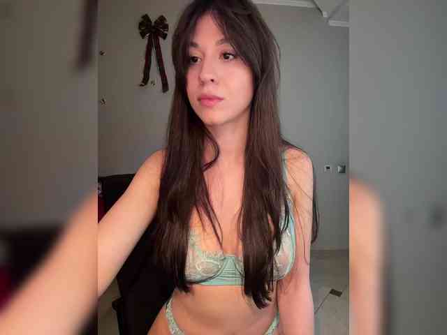 _Meggi_ webcam