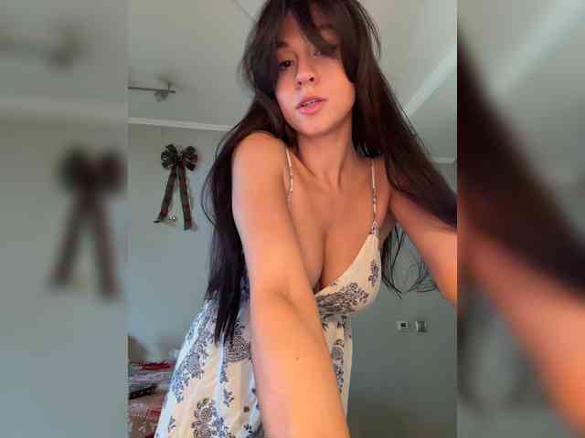 _Meggi_ webcam
