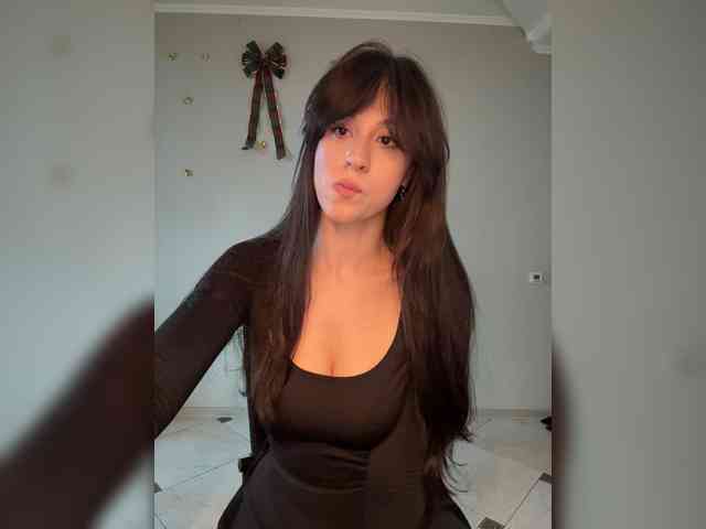 _Meggi_ webcam