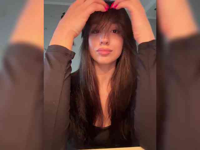 _Meggi_ webcam