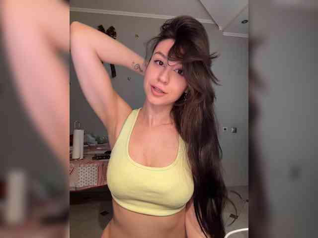 _Meggi_ webcam