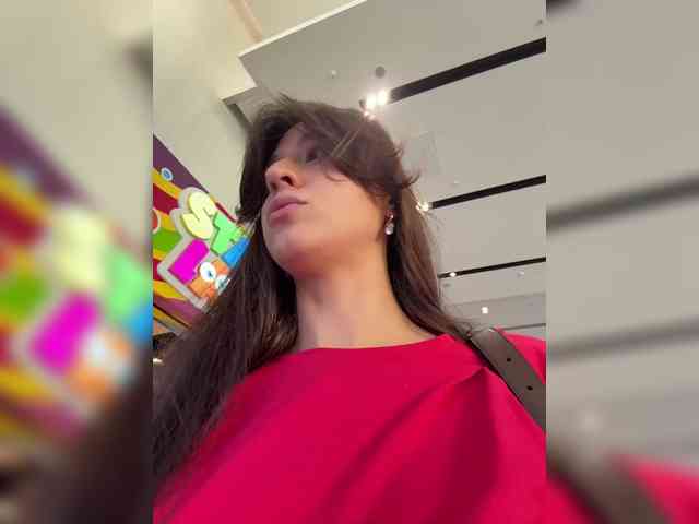 _Meggi_ webcam