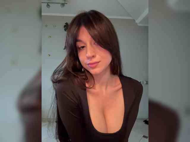_Meggi_ webcam