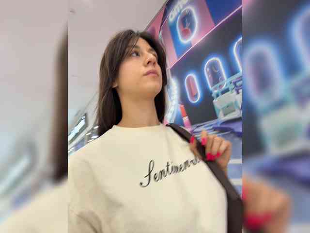 _Meggi_ webcam