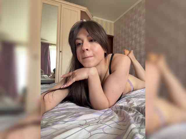 _Meggi_ webcam