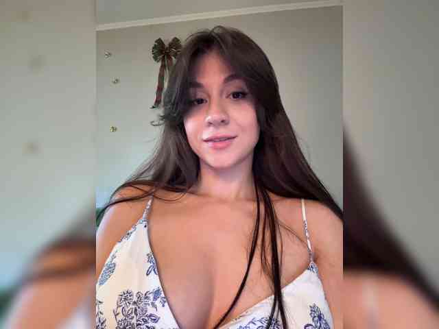 _Meggi_ webcam