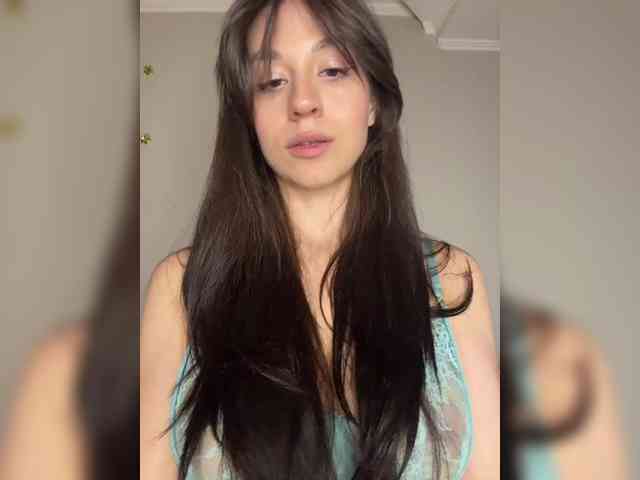 _Meggi_ webcam