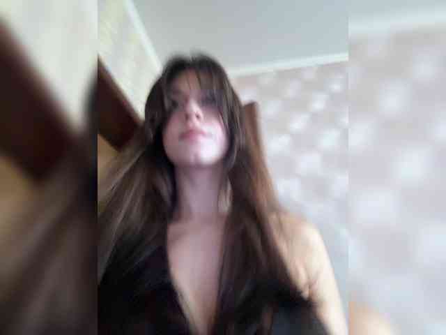 _Meggi_ webcam