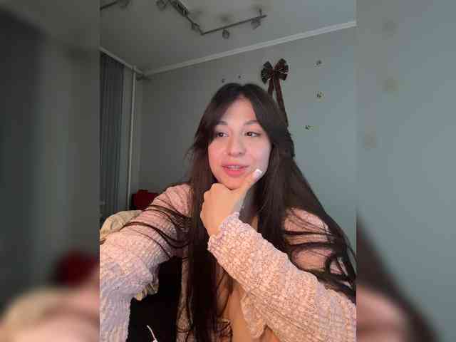 _Meggi_ webcam