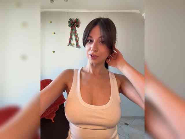 _Meggi_ webcam