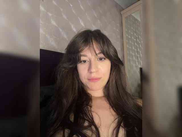 _Meggi_ webcam