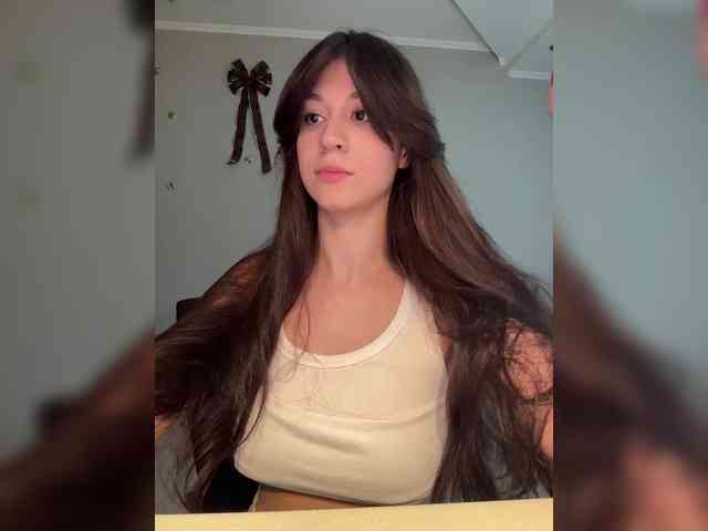 _Meggi_ webcam