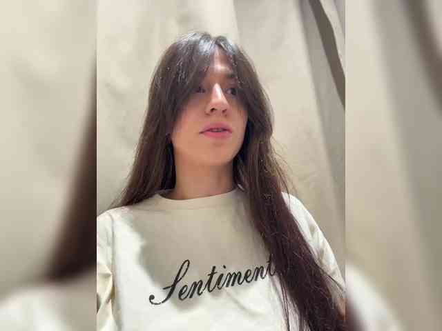_Meggi_ webcam