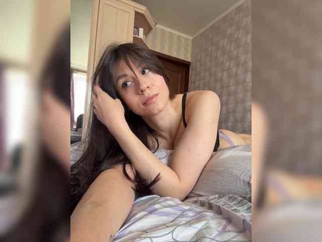 _Meggi_ webcam