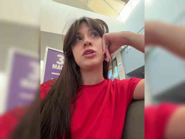 _Meggi_ webcam