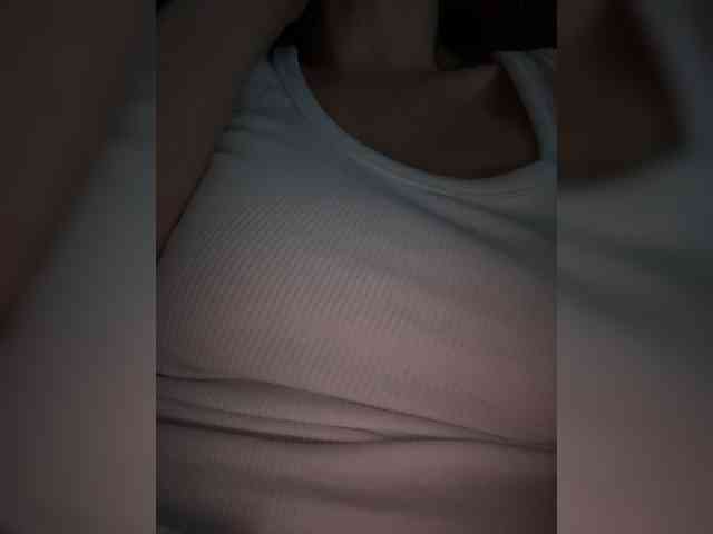 _Meggi_ webcam
