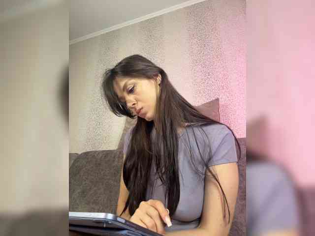 _Meggi_ webcam