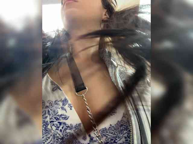 _Meggi_ webcam