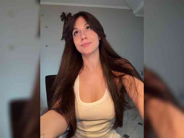 _Meggi_ webcam
