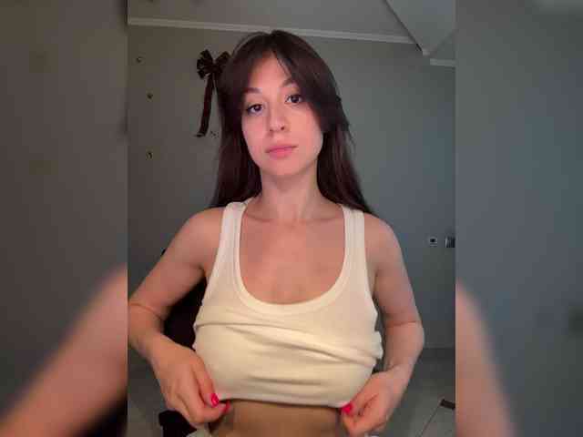 _Meggi_ webcam
