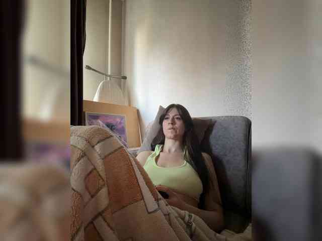 _Meggi_ webcam