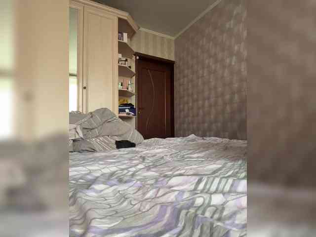 _Meggi_ webcam