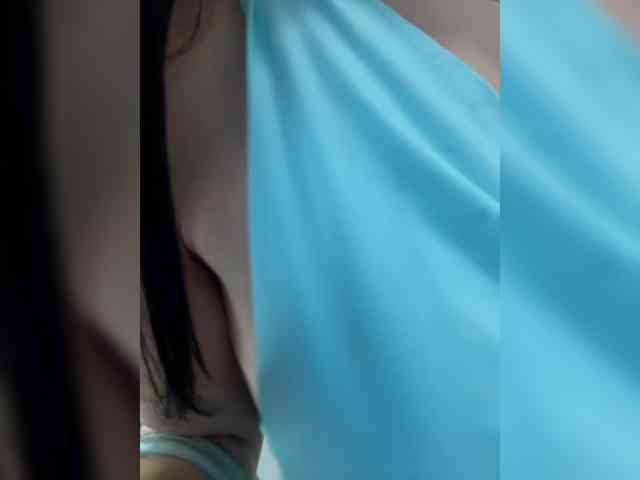 _Meggi_ webcam