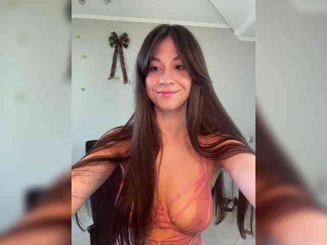 _Meggi_ webcam
