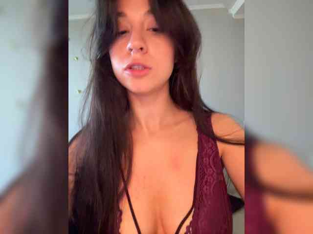 _Meggi_ webcam