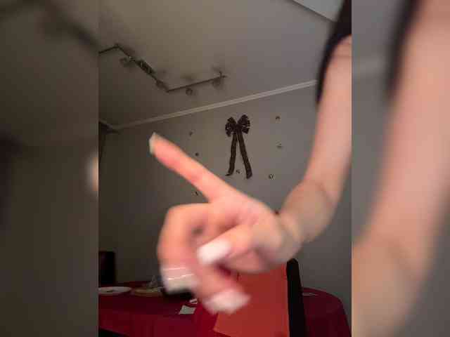 _Meggi_ webcam