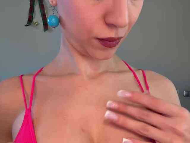 _Meggi_ webcam