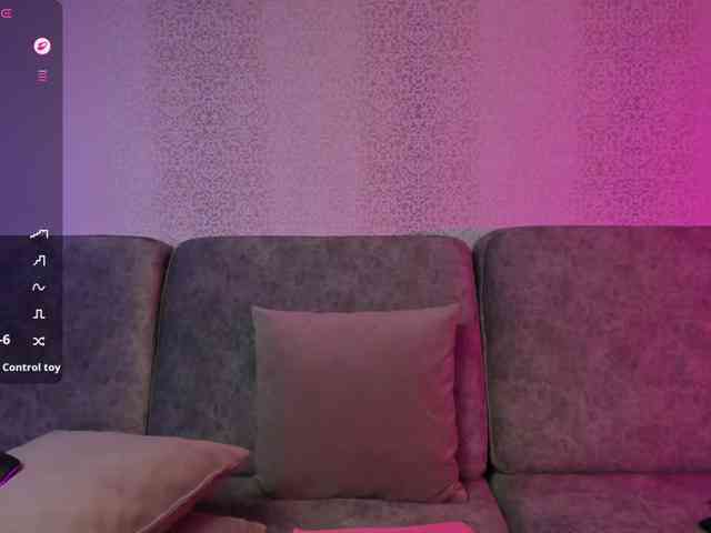 _Meggi_ webcam