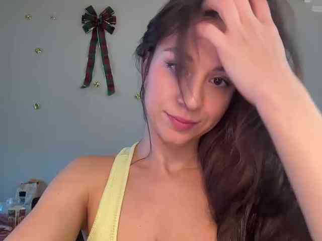 _Meggi_ webcam