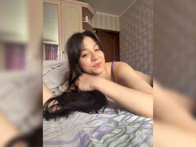 _Meggi_ webcam