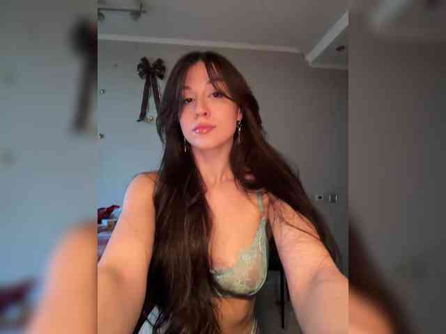_Meggi_ webcam
