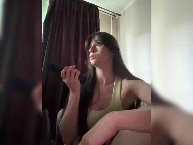 _Meggi_ webcam