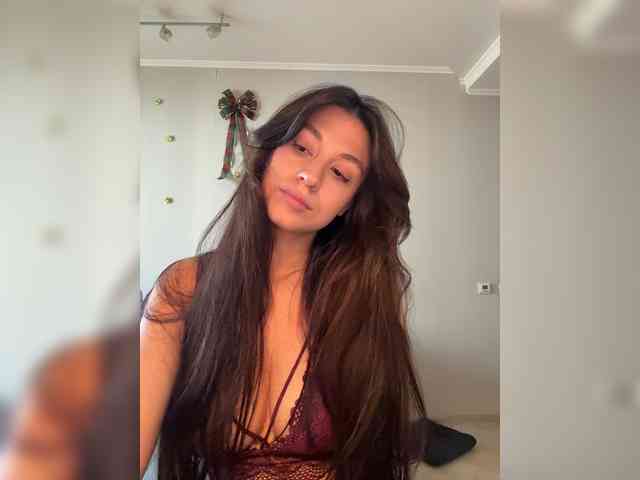 _Meggi_ webcam