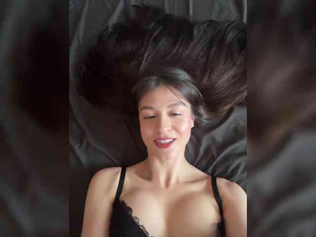 _Meggi_ webcam