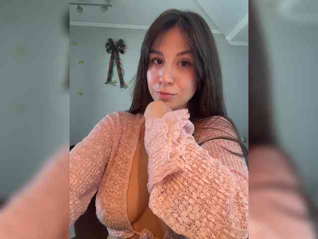 _Meggi_ webcam