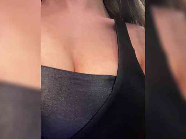 _Meggi_ webcam
