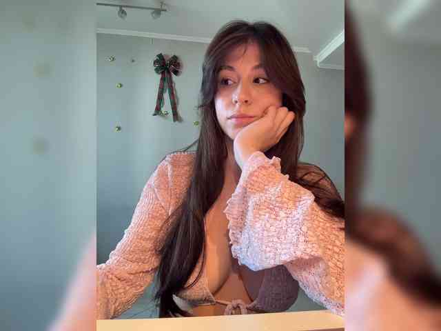 _Meggi_ webcam